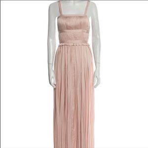 ISO!! Ulla Johnson Imani gown size 4 or 6!!!